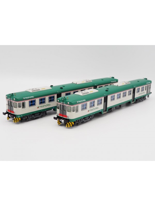 HL2655 Coppia ALN 668 Trenord bianco/verde/grigio fasce rosse.